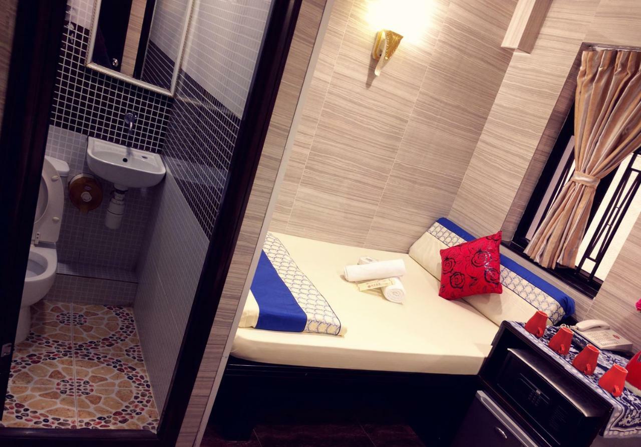 Dhillon Hotel -Paris Guest House Reception 10Th Floor Block E Hong Kong Exterior foto